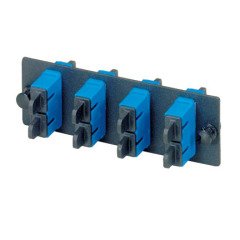 SC FAP fosforlu bronz bölünmüş kollu 4 SC dupleks modlu fiber optik adaptörler (Mavi) ile yüklendi.