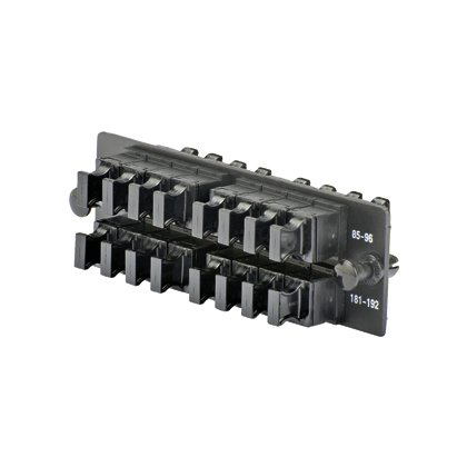 Opticom® MPO FAP ile yüklü on altı (16) anahtar-up / anahtar aşağı siyah Opticom® veya Opticom® QuickNet ™ Patch Paneller ve Fiber Kutuları, yatay olarak yönlendirilmiş MPO fiber optik adaptörler,.