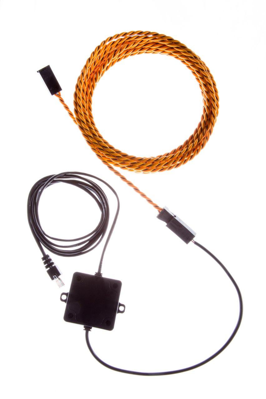 SmartZone ™ G5 Su Halat Sensörü. Sensör PDU itibaren kutusu: 5.9' (1.8m) kablosunu. Halat Akışkan Kaçak Sensörü Kablo 19.7' (6m) ölçer. sensörü 2.36 x 2.36 x 0.86 inç (60 x 60 x 22 mm).