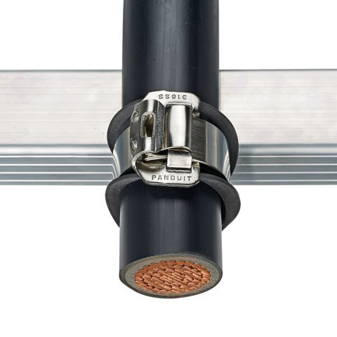 Panduit Pan-Steel® Kayışı kasa, güvenli bir bağlantı sağlamak için tasarlanmıştır. bir kat üzerinde kilit ile 316 AISI paslanmaz çelikten yapılan ürün, sert hava koşulları, yoğun UV ışınları, yüksek titreşim ve galvanik korozyona için idealdir. Düşük prof