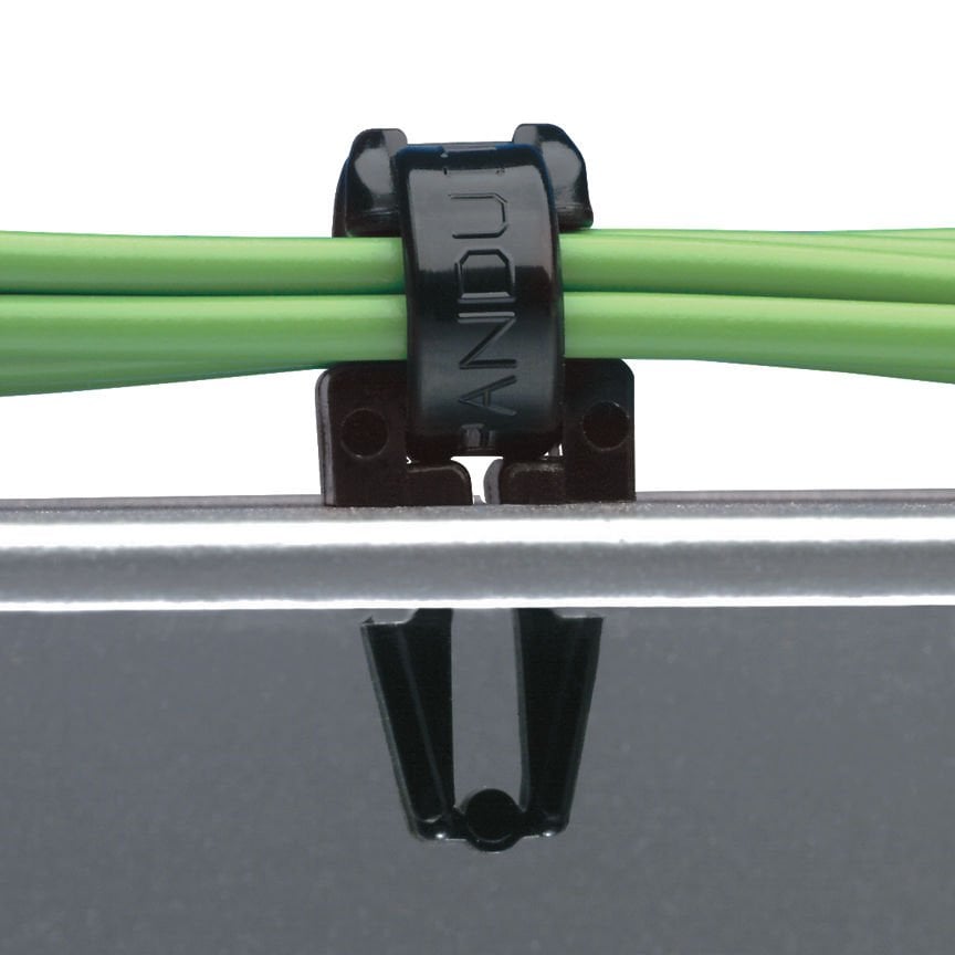 kanatlı itme diken kablo bağlama mount 0.51'' (13.0 mm) bir delik gerektirir ve siyahtır. Bu mekanik mukavemet, ısıya ve aşınmaya karşı direnci ve sertliği artar hava koşullarına dayanıklı naylon 6.6, imal edilir. Bu 1000 paketler halinde gelir.