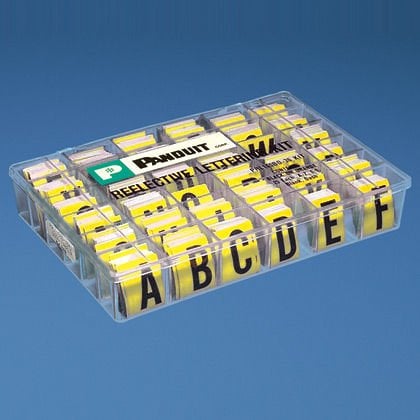 Siyah Yansıtıcı sayısı KIT 1'' gösterge yüksekliği, '0-9, A-D, L, P, R, S' (gösterge), yansıtıcı vinil, sarı / 900 markörler / paket, 1 adet. Paket miktarı.