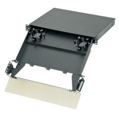 Dört QuickNet ™ kasetleri FAP veya FMP adaptör panelleri kadar tutar. Boyutlar: 1.74 W 18'' x ''H x 19'' (44.4mm x 483mm x 457.8mm)