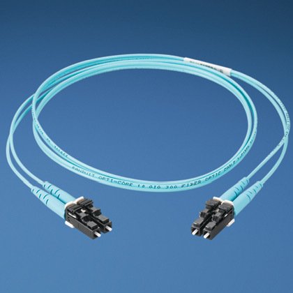 10Gig ™ 50/125 | mm - LC ST dupleks yama kablosu, 1.6mm ceketli kablo (bir ucunda iki ST bağlantı ve diğer ucunda bir çift yönlü LC konnektör) modludur.