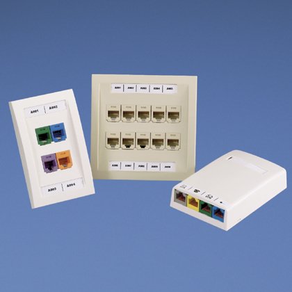 Bileşen etiket, P1 kaseti, 1.95'' W x 0.40'' , H, tek telli bir ön panel, yapıştırıcı olmayan poliester, beyaz, 100 etiket / kaset, 1 adet. paket miktarı.