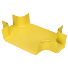 bir 12x4 kanalı ve / veya bağlantı parçaları takılır, iki 4x4 çıkışı olan turuncu bir yatay dört yollu çapraz kesişme oluşturmak için kullanılır.