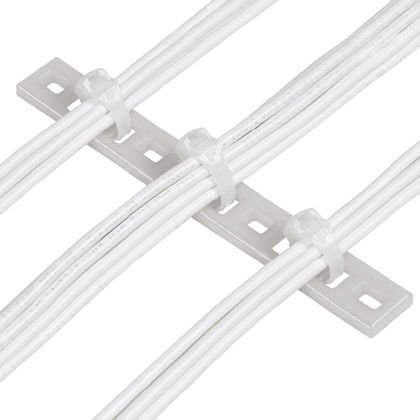 Doğal renkte çok bağlantı plakası, bir paket destekler ve minyatür, orta ve standart kablo bağları ile birlikte kullanılır. Bu # 10 (M5) vida kullanır ve mekanik mukavemet, ısıya ve aşınmaya karşı direnci ve sertliği artar naylon 6.6, yapılmıştır.