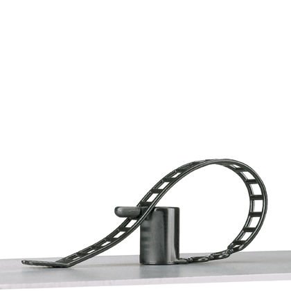 Pan-Ty® Merdiven Stil Stud Kablo Bağları kolay elle yüklemek için vardır Atlı - alet gerektirmez. Basitçe bir dişli damızlık aktaracağınız ve güvenli ama tamamen ayarlanabilir, serbest bırakılabilir beklemeye için paket etrafında kravat sarın. Artı, Plus 
