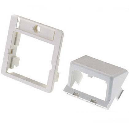 biri 2/1 boy insert eğimli Mini Com 50mm x 50mm adaptör, iki Mini-Com modülleri kabul eder. montaj vidaları ve metal montaj plakası ile birlikte verilir. Arktik Beyaz.