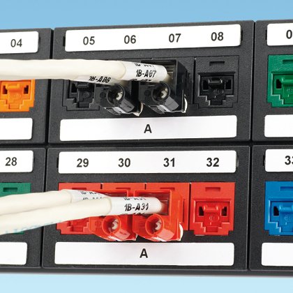 Termal transfer siyah panel bileşen etiket, 2.52'' W x 0.10'' , H, yükseltilmiş paneli, 1 etiket / satır, 500 pc kaldırdı. paket miktarı.