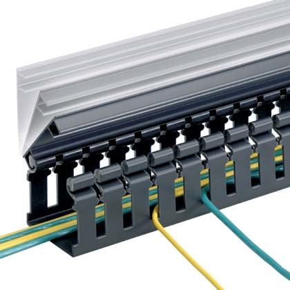 Panduct® tip H kapak geniş yarık kablo kanalı, 2 G x 2, H, siyah 6' uzunluğu, PVC, menteşeli.