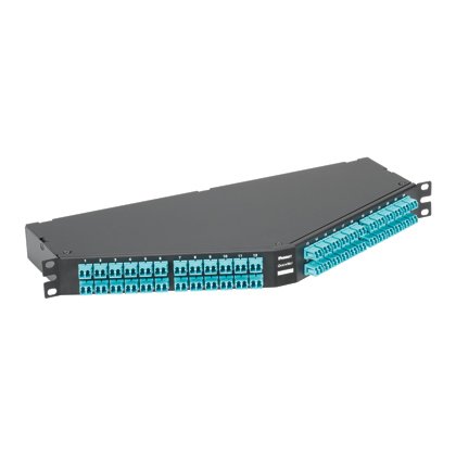 QuickNet HDQ Serisi Yüksek Yoğunluklu Fiber Optik kaset, OM4 12-lif MTP Optimize, 96 lif S-tipi etiketleme 1RU-Açılı