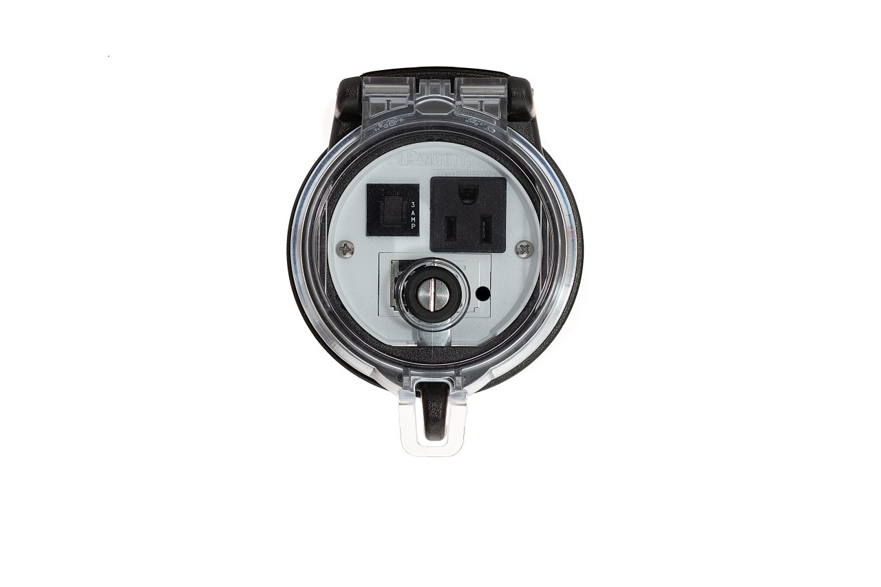 Veri Erişim Limanı, 3in. Baz, Simplex Outlet, 3 Amp Devre Kesici, CAT 5e Korumalı çoğaltıcı