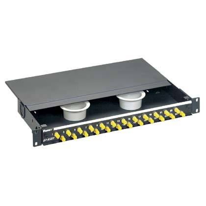 fosfor bronz bölünmüş kollu (12) bağlantı noktası mavi dubleks SC adaptörleri içerir. Boyutlar 1.75 D 19.0'' W x (44.0mm x 203.4mm x 483.0mm) ''H 8.01 x''
