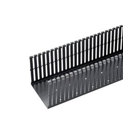 Panduct® F tipi dar yarık kablo kanalı, 3 G x 5H, 6' uzunlukta, PVC, siyah.