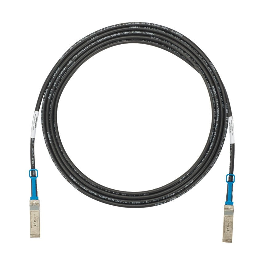 Her iki ucunda SFP + 10Gbps sıcak takılabilir modüler konnektörleri, Black, 5 metre ile montaj Yüksek hızlı twinaxial kablosu.