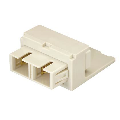 Modül zirkon dioksit seramik bölünmüş kovanlı bir SC simpleks fiber optik adaptörü ile birlikte.