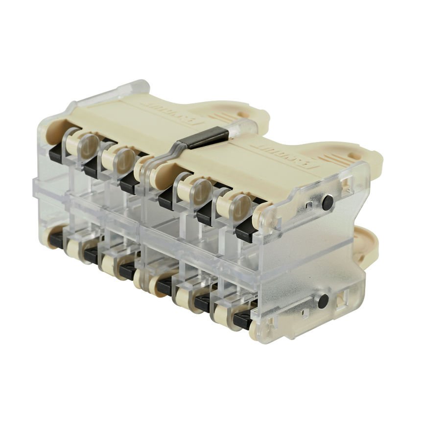 QuickNet Tak Paketi oniki Panduit RJ45 modüler fişleri kabul eder.