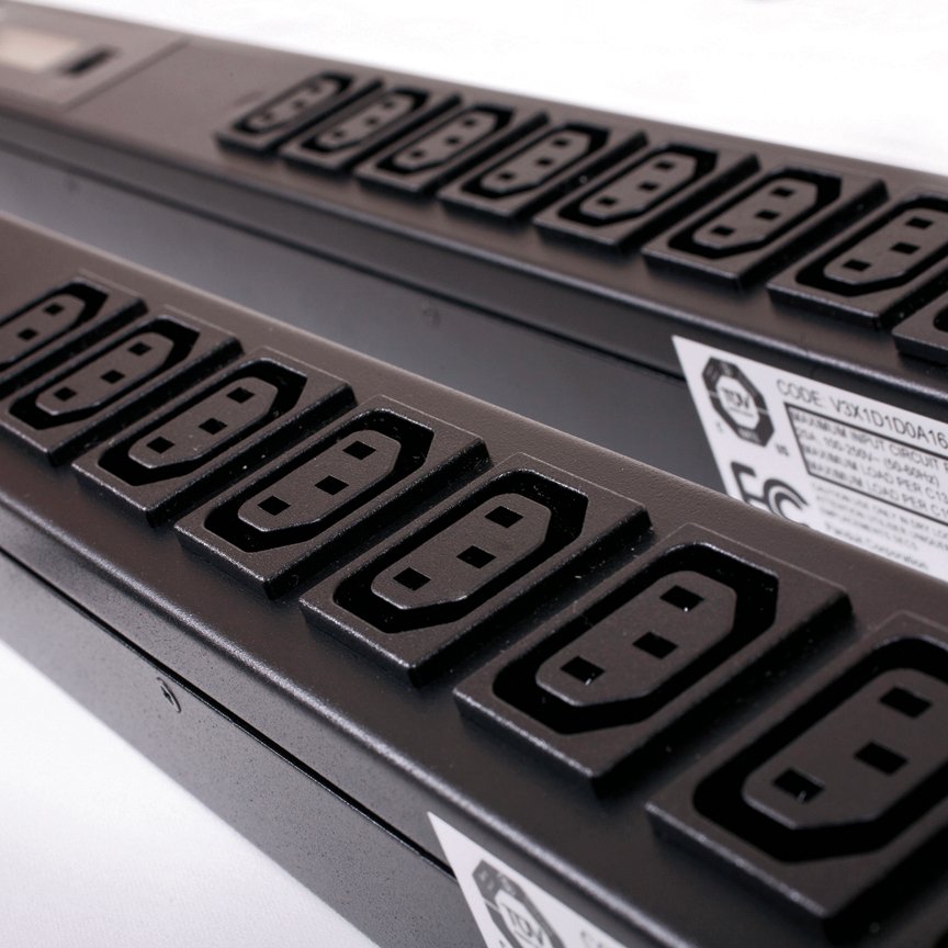 SmartZone bir raf bazında Raf PDU'larındaki monitör güç tüketimi ve enerji koşullarıyla Enerji Setleri Raf ™. Kiti içerir (2) 16A Tek Fazlı Dikey SmartZone PDU'lar 21xC13, 3xC19 IEC Rack ™ 60309 Girdi Tak, Monitör sadece SmartZone Yani İzleme Raf ™