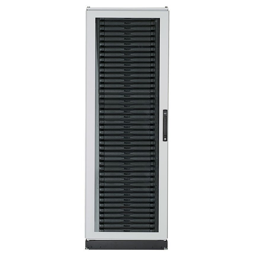 Ön Yapılandırılan Mikro Veri Merkezi, NEMA Tip 12, 42U, iki katı yan paneller, ağ kablolama, patch paneller, kablo yönetimi, topraklama ve tekerlekler