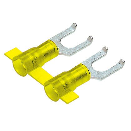 10 AWG kablo aralığı, 8. saplama boyutu - Flanşlı çatal terminal, naylon, huni girişi, bir metal yalıtım kavrama kovanı 12 yalıtılmıştır.